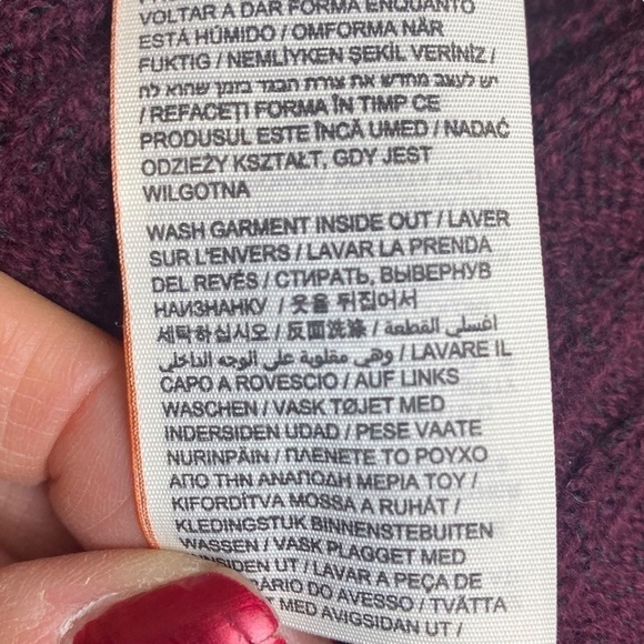 Super dry cable knit women’s pullover sweater size small burgundy - Picture 8 of 9